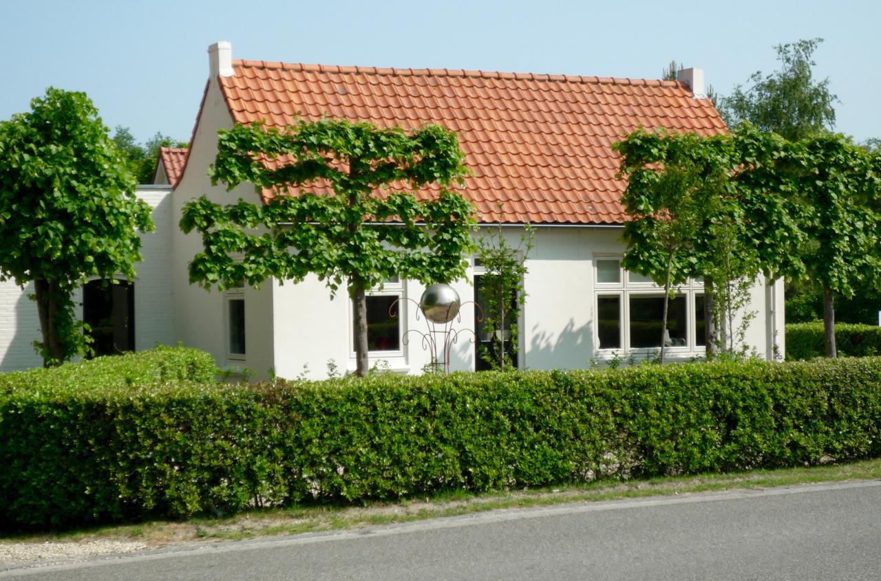 Holiday Home Dijkstelweg 30 - Ouddorp With Terrace And Very Big Garden, Near The Beach And Dunes - Not For Companies Exterior foto